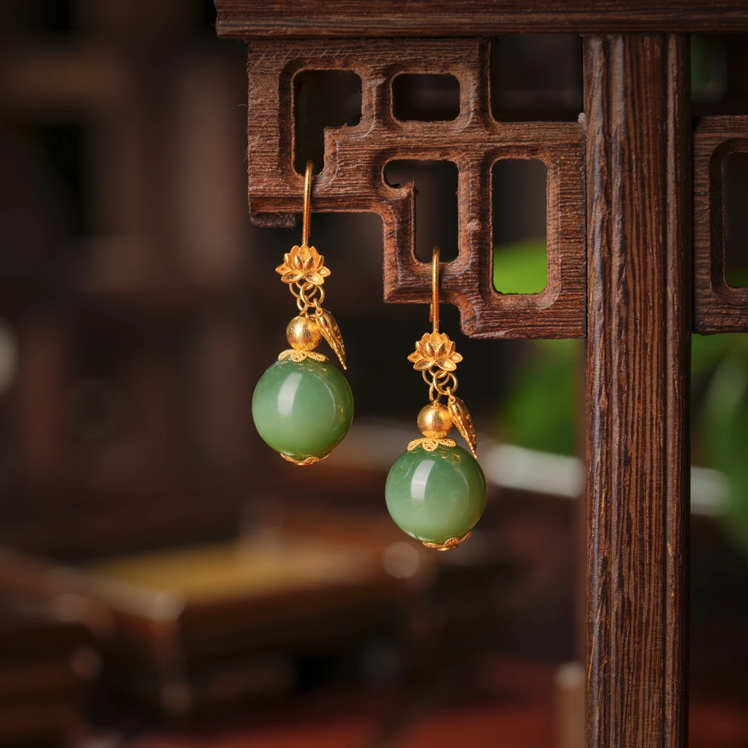 典藏级和田玉冰猫18K金耳坠AE0123约13.5mm