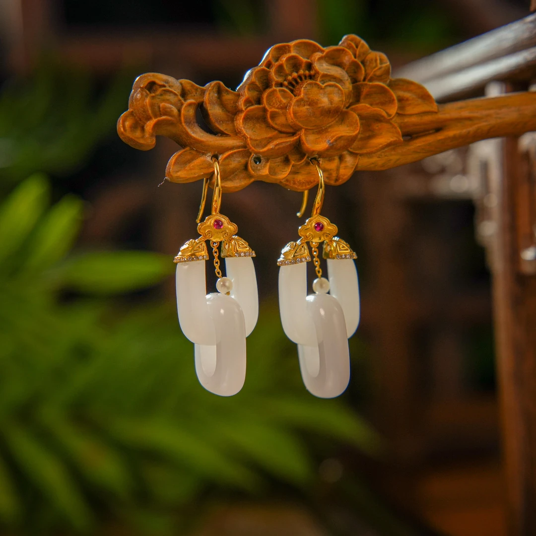 和田玉高阶18K金苏工耳坠AE0077气质约14*18*4mm