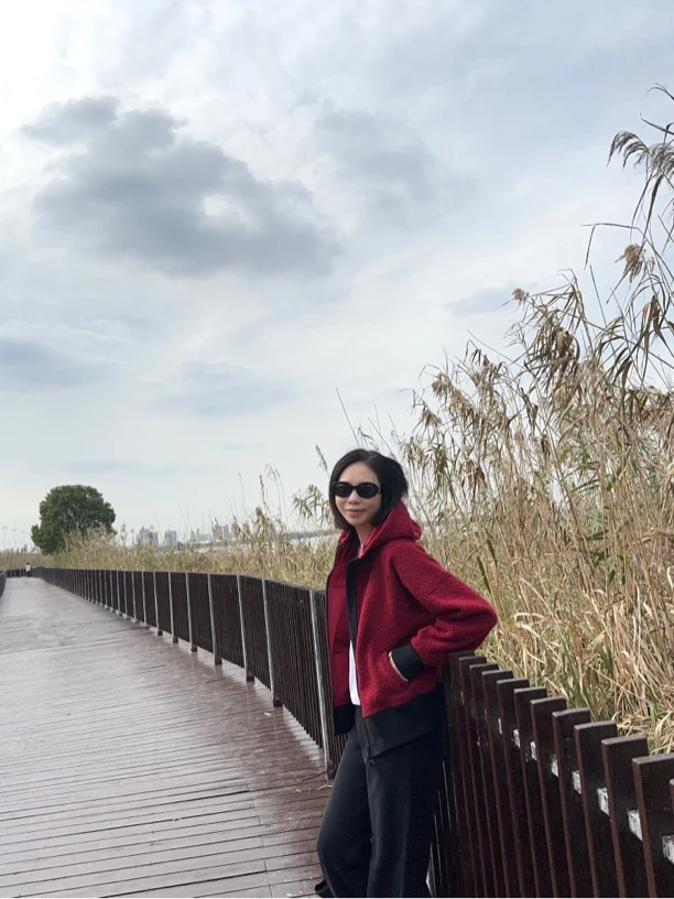 晓夏自制 “小羊羔卫衣”抗寒保暖细腻柔软宽松百搭加厚连帽外套