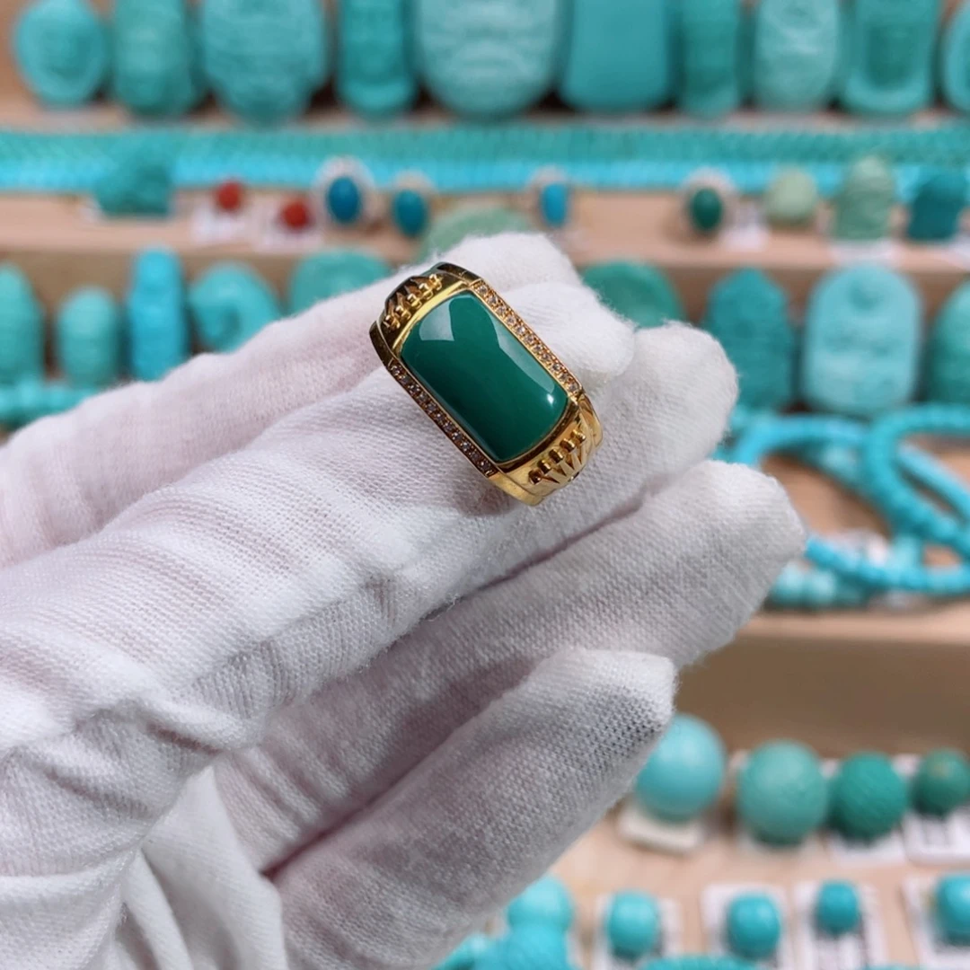 绿松石珠宝奇石18K金镶嵌
