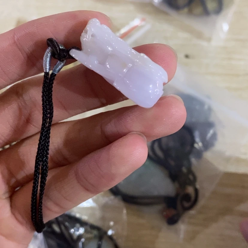 【闪购商品】定制翡翠未镶嵌三*