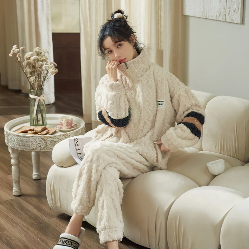 新款睡衣女秋冬季加绒加厚法兰绒拉链女士甜美家居服俩件套装青年