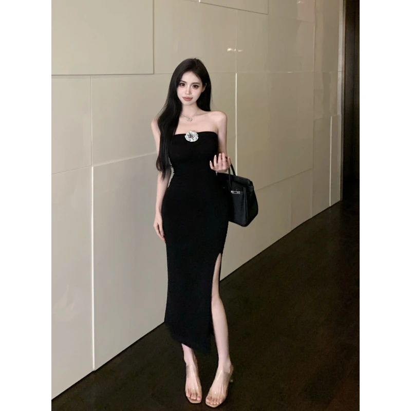 气质玫瑰胸针一字领包臀连衣裙收腰抹胸裙长裙开叉短裙2025年夏季