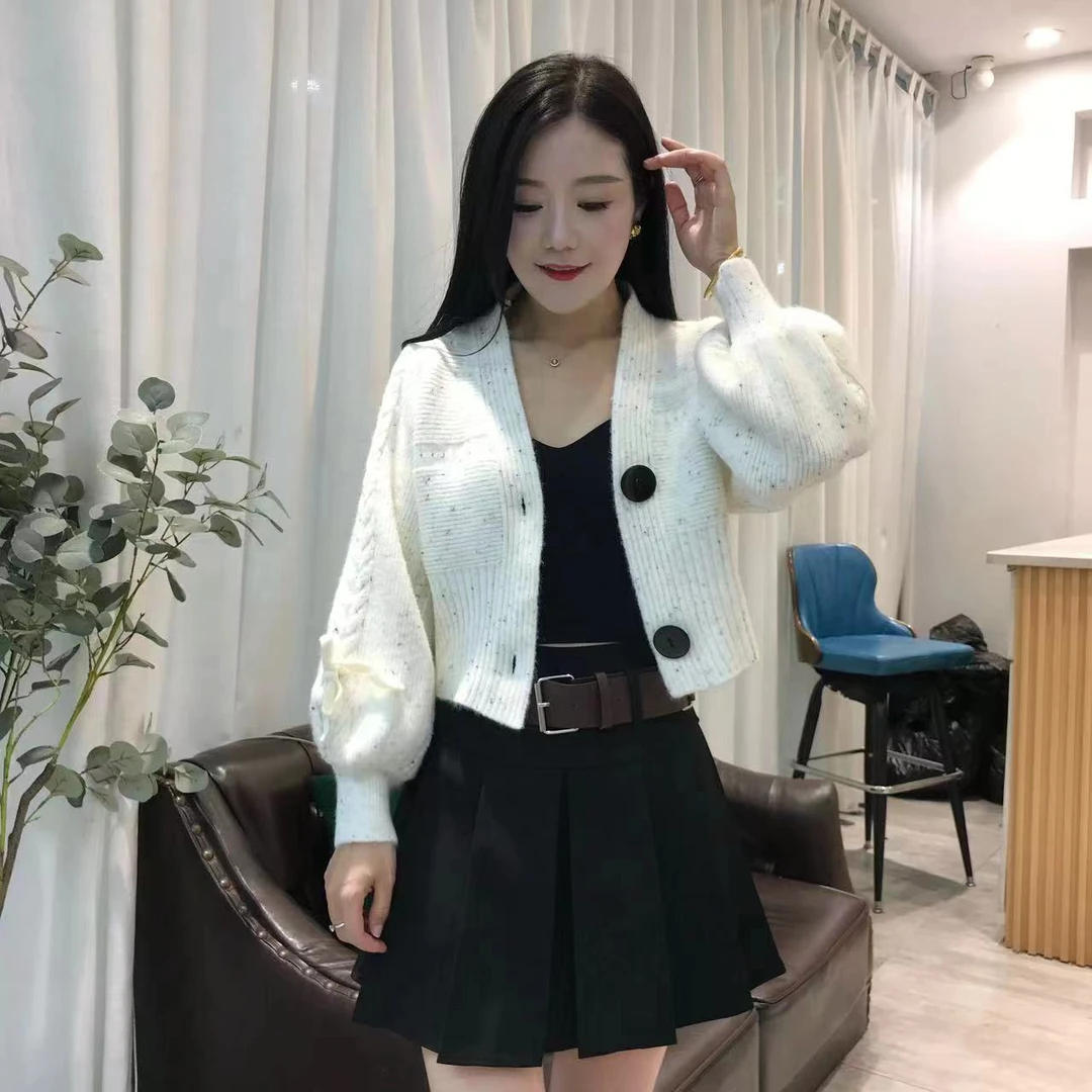 短款针织开衫女秋冬季设计感宽松V领灯笼袖系绳毛衣外套时尚上衣