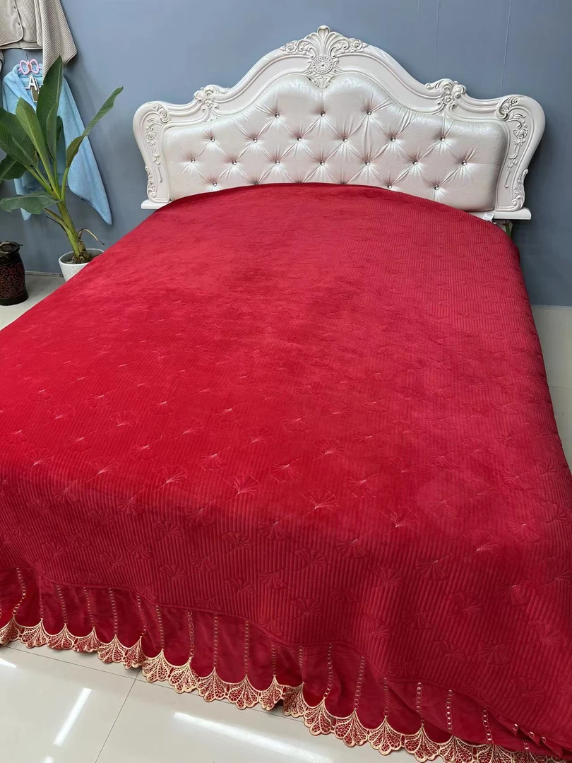 素色花边刺绣加厚床裙双层夹棉柔软舒服暖绒大床夹棉床裙绗缝