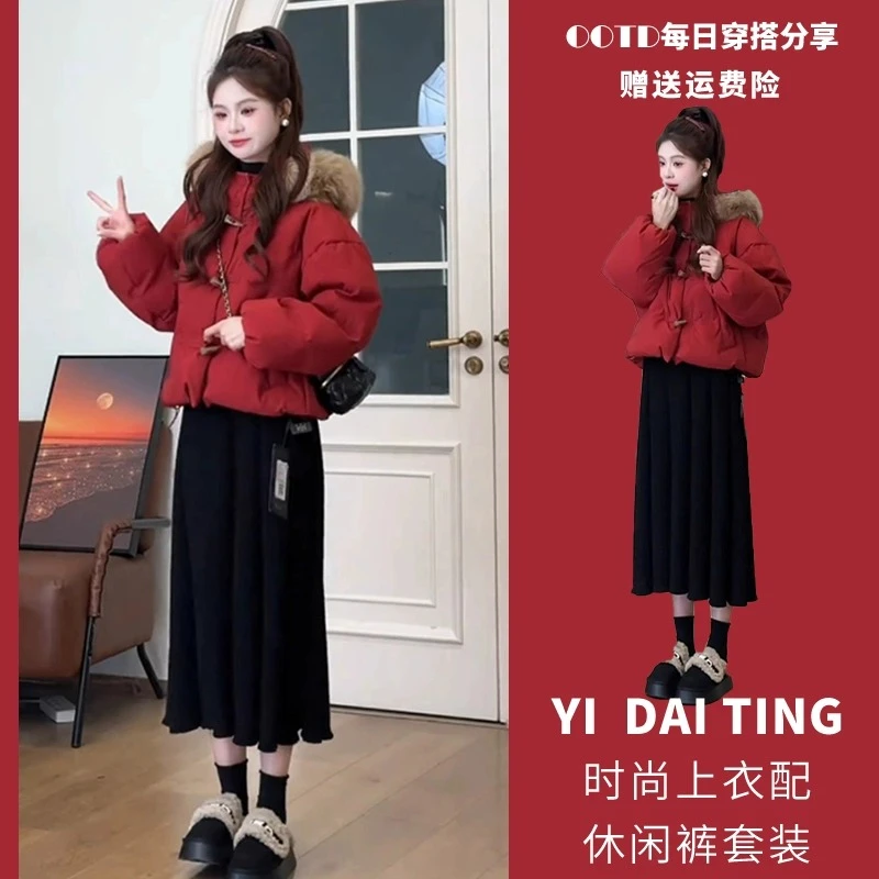 本命年初冬新年战袍红色加绒连帽棉服小香风加厚两件套装裙秋冬季