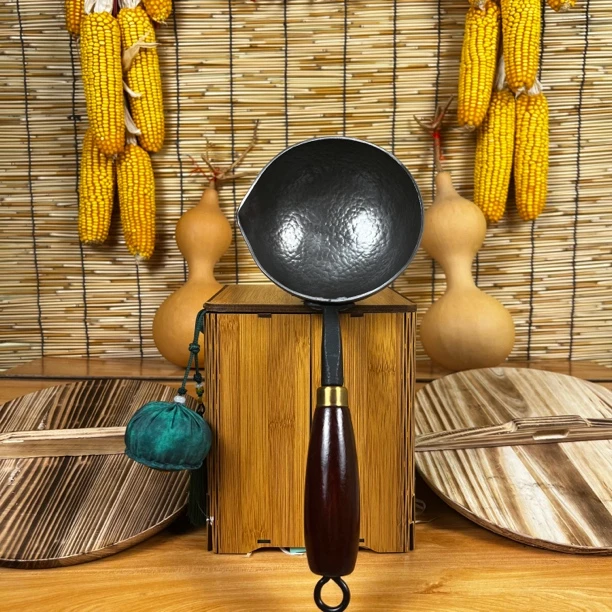 无涂层热锻安全卫生健康的小泼油锅