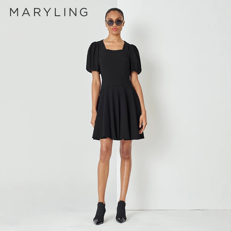 MARYLING玛俪琳夏季方领泡泡袖短款度假风裙摆小黑裙女A1DCW61810