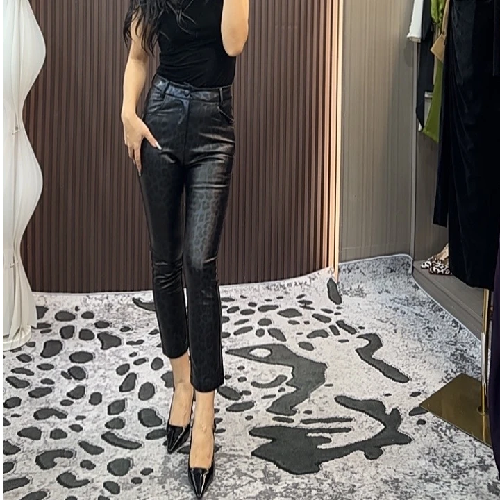 师小姐定制~秋季小众时尚紧身九分豹纹皮裤8772（不加绒）