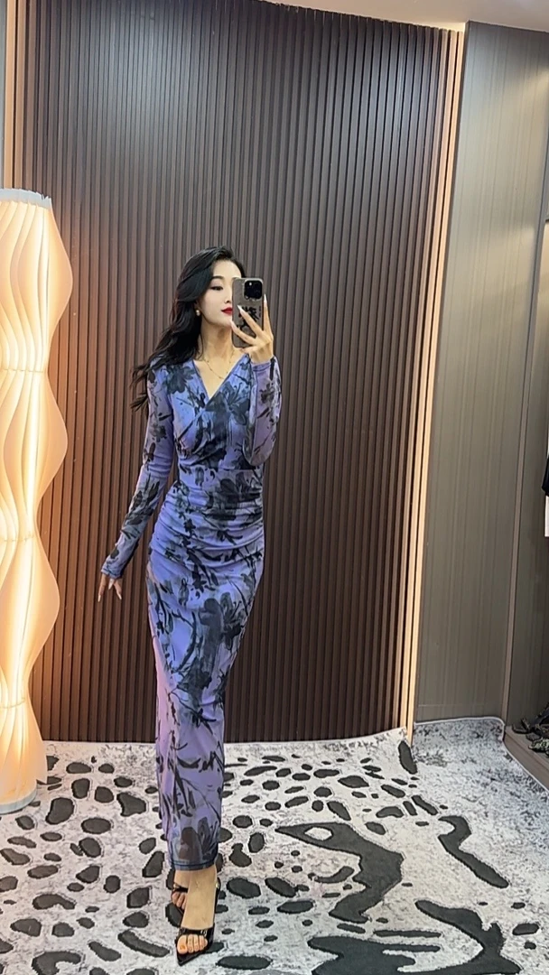 师小姐定制~紫色印花弹力网纱气质时尚长款春夏超显瘦连衣裙