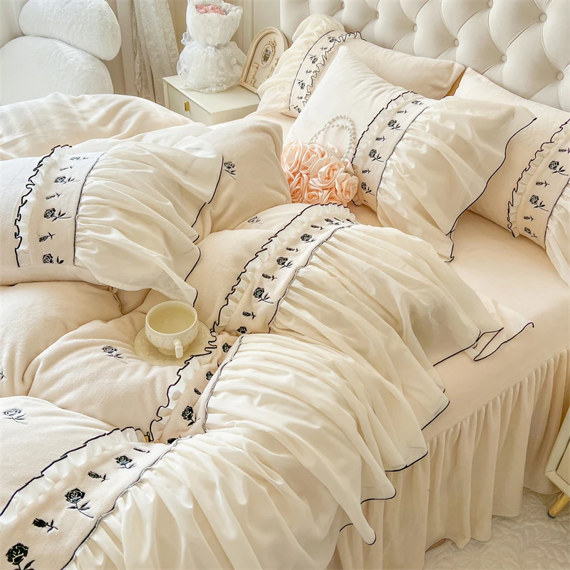 皇后娘娘公主风法式浪漫牛奶绒四件套少女心蕾丝花边加厚保暖被套