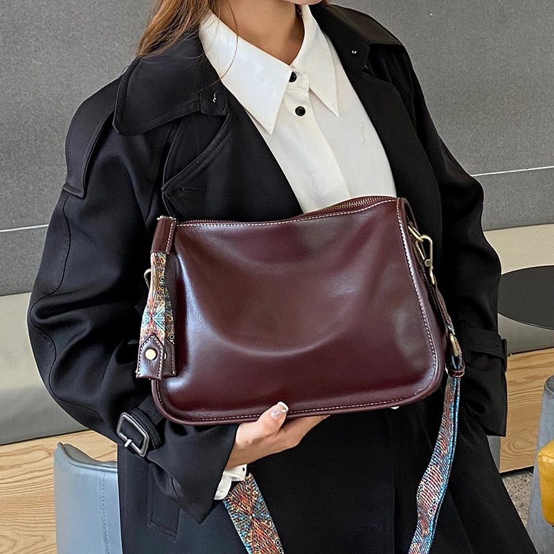 包包女2023新款真皮女包手提单肩包时尚百搭斜挎包小众设计感包女