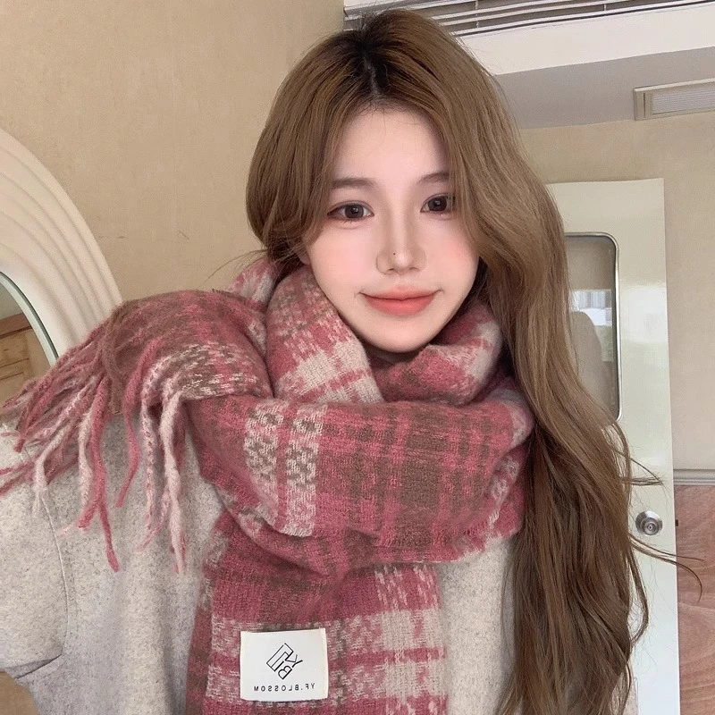 2024秋冬季新款高级感学生格子围巾女韩版百搭氛围感围脖保暖ins