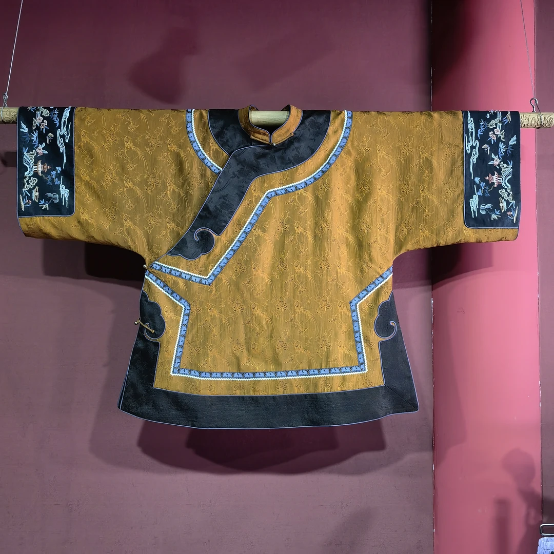 三一馆【待秋风】打籽绣清汉上衣时尚