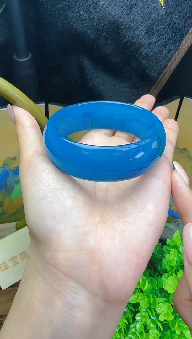 【闪购商品】玛瑙/玉髓手镯未镶嵌玛瑙手镯