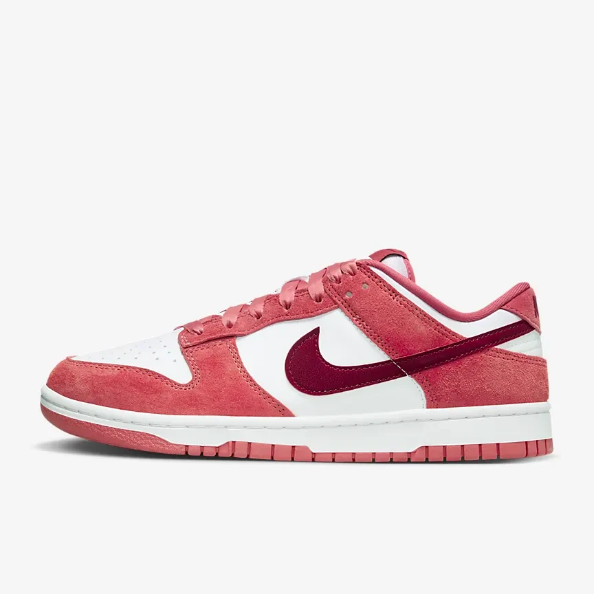 Nike/耐克Dunk Low WMNS 白粉色女子低帮复古休闲板鞋FQ7056-100