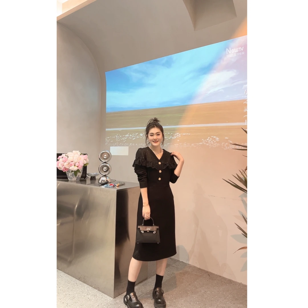 6805（早秋新款）拼接亮片轻奢风高级时尚遮肉显瘦百搭连衣裙  诗诗