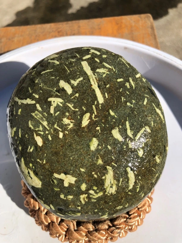 天然鹅卵石摆件长10宽9厚5厘米0.8公斤