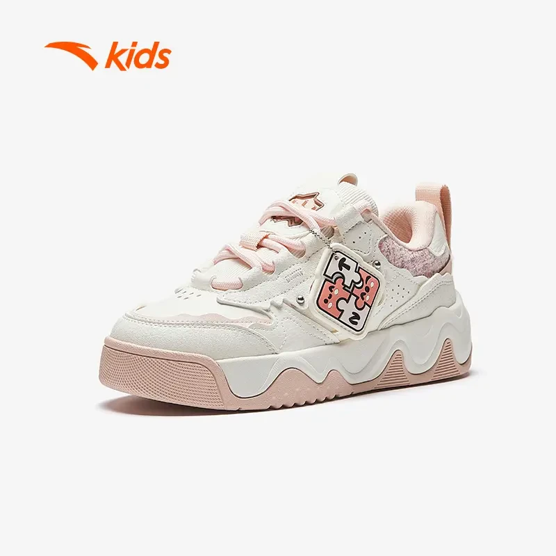 安踏儿童2025春季新款舒适防滑耐磨中大童休闲低帮板鞋-322518005