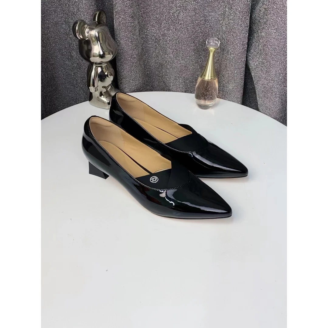 CL7224  黑色  2024新款百搭气质低跟尖头女士四季浅口单鞋