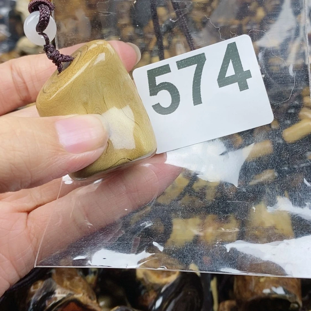 【闪购商品】柳柳木根雕随行574