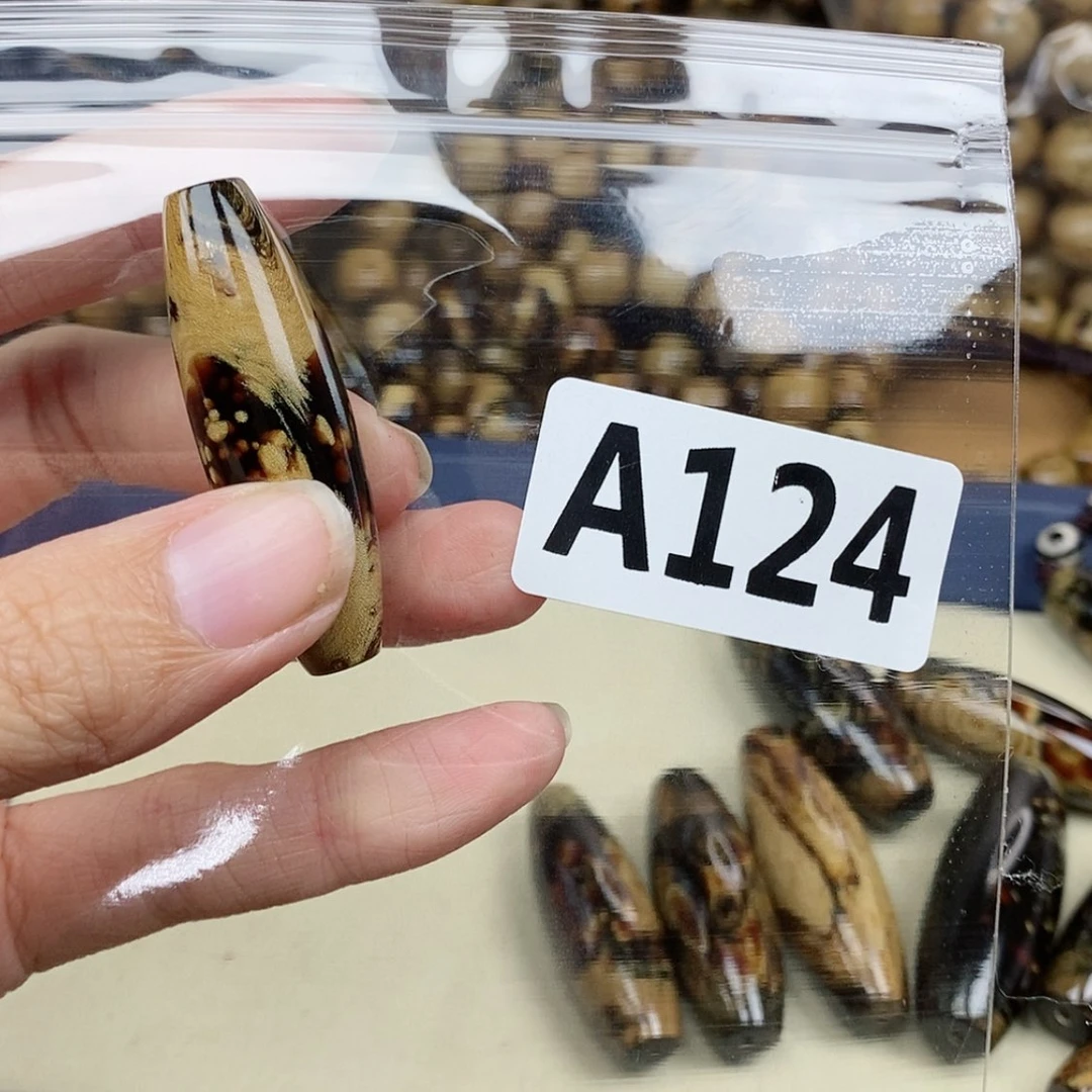 【闪购商品】柳柳木根雕天天124