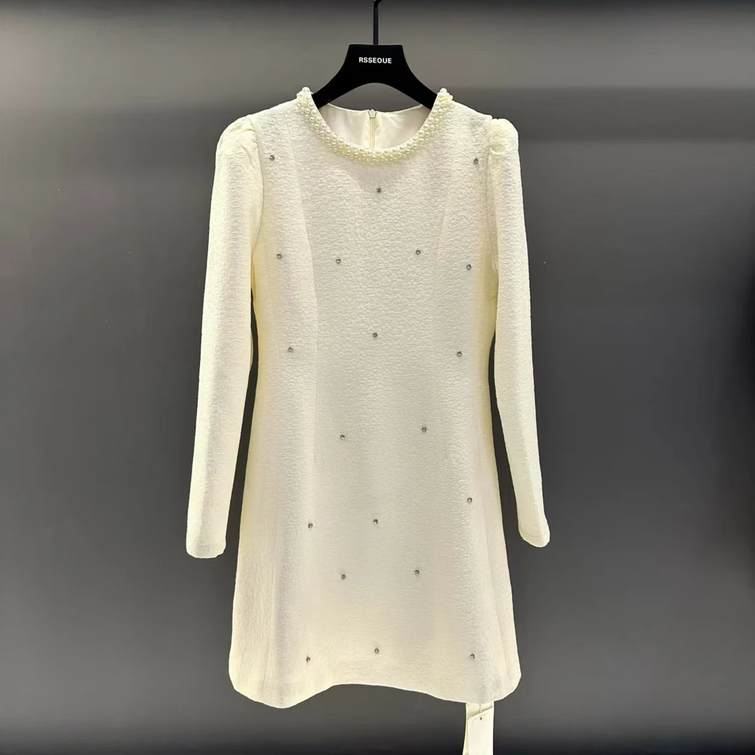 小香风连衣裙女秋季2024新款富家千金气质名媛钉珠显瘦裙子