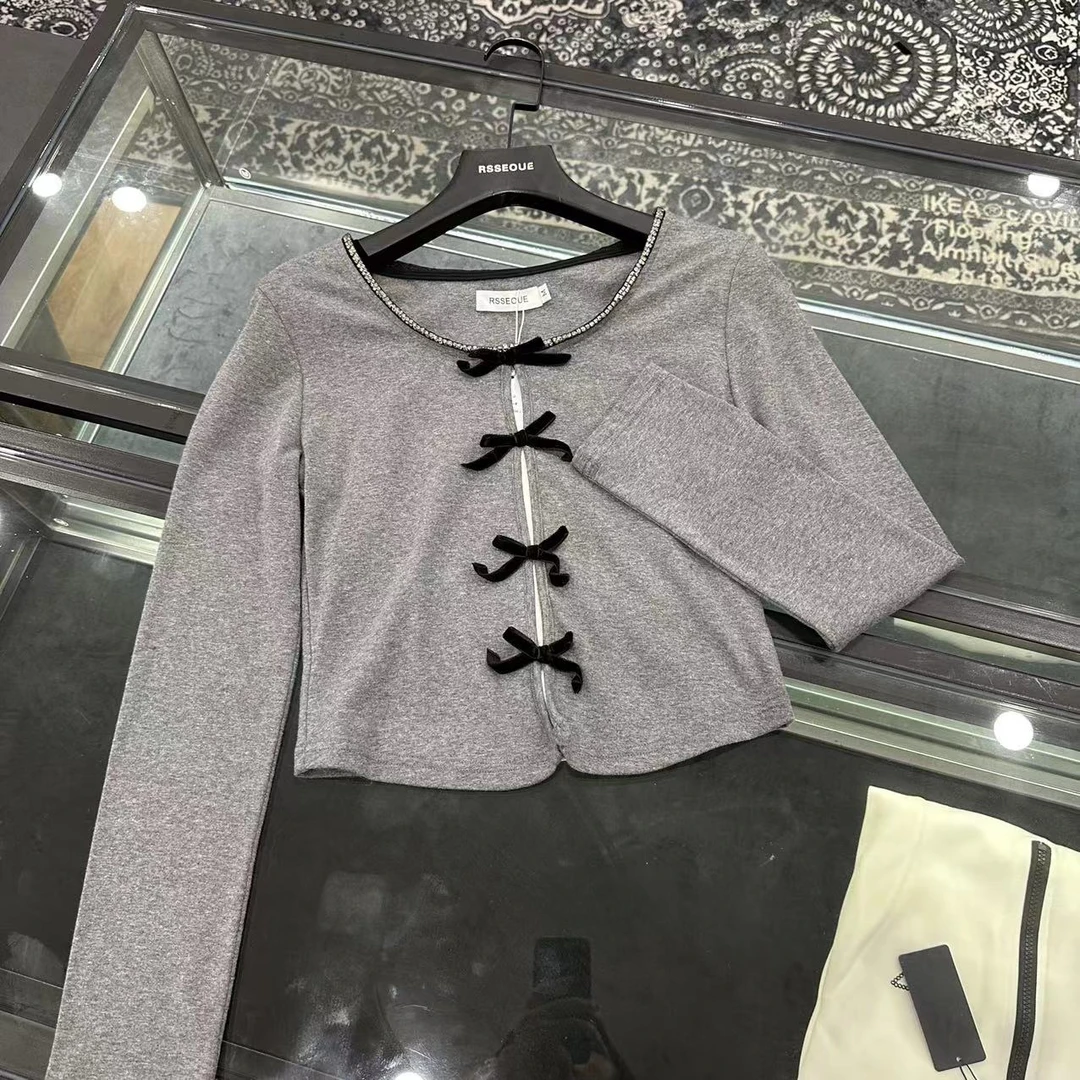 纯欲灰针织衫女早秋镂空设计感辣妹修身别致短款上衣内搭打底衫