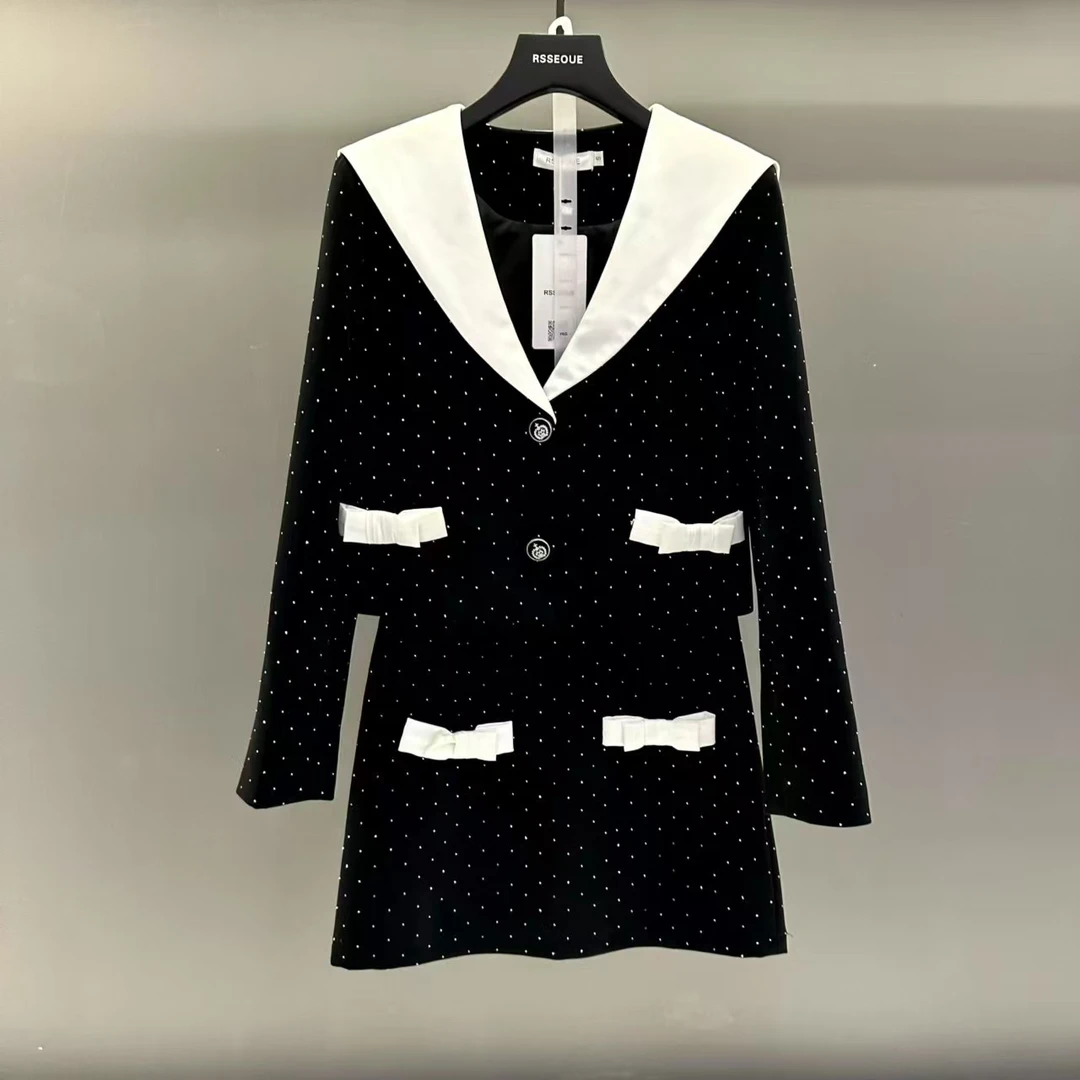 轻奢黑色短裙套装波点小香风高腰半身裙包臀显瘦名媛风女裙套装