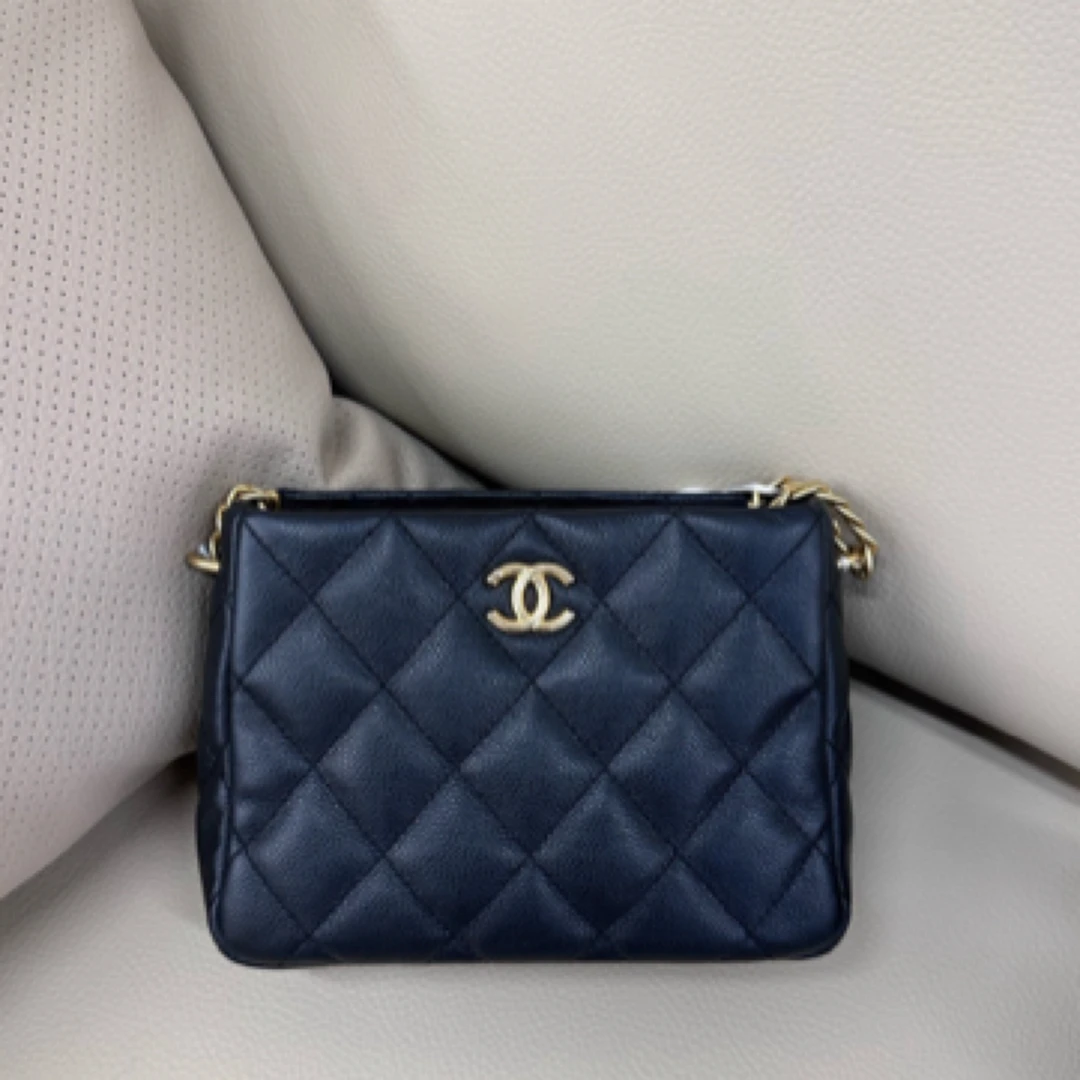 99新 Chanel/香奈儿 23P黑金爱心调节扣hobo斜挎单肩包