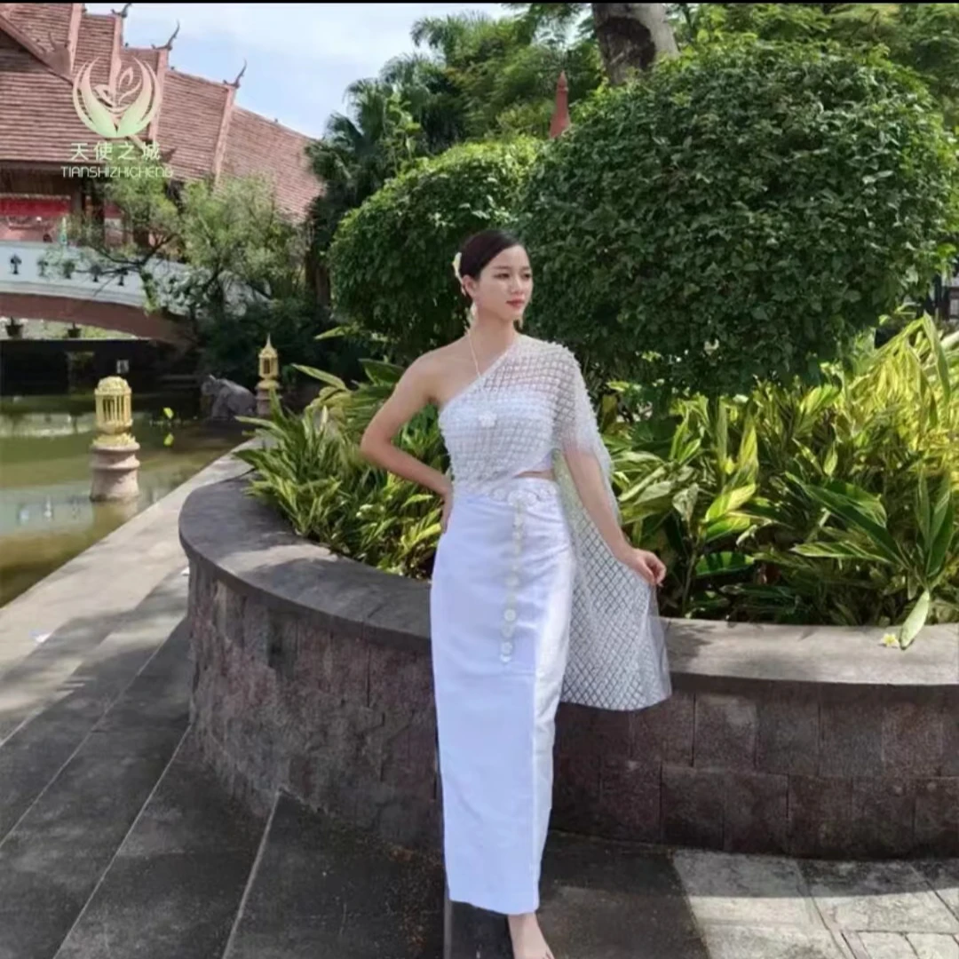 西双版纳傣族服装拍照写真必备款套装爆款旅拍写真年会节日服
