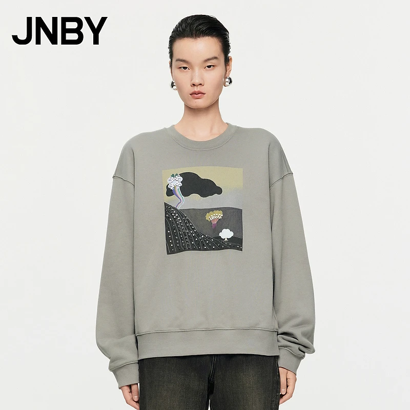 JNBY/江南布衣春秋卫衣宽松印花梦境钉珠圆领套头卫衣5O8413320