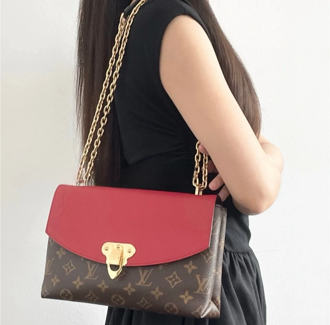 95新 LouisVuitton/路易威登 L V单肩包路易威登