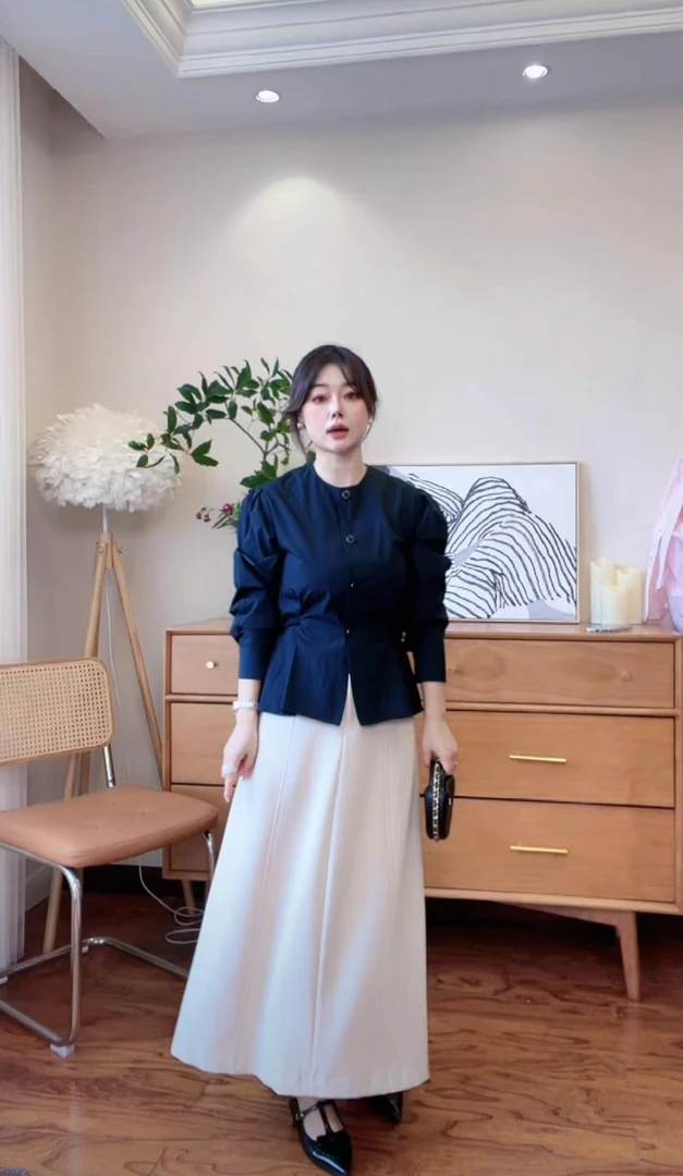42《一云服饰》24年秋季新款纯色长款垂坠感半裙质感时尚高腰显瘦