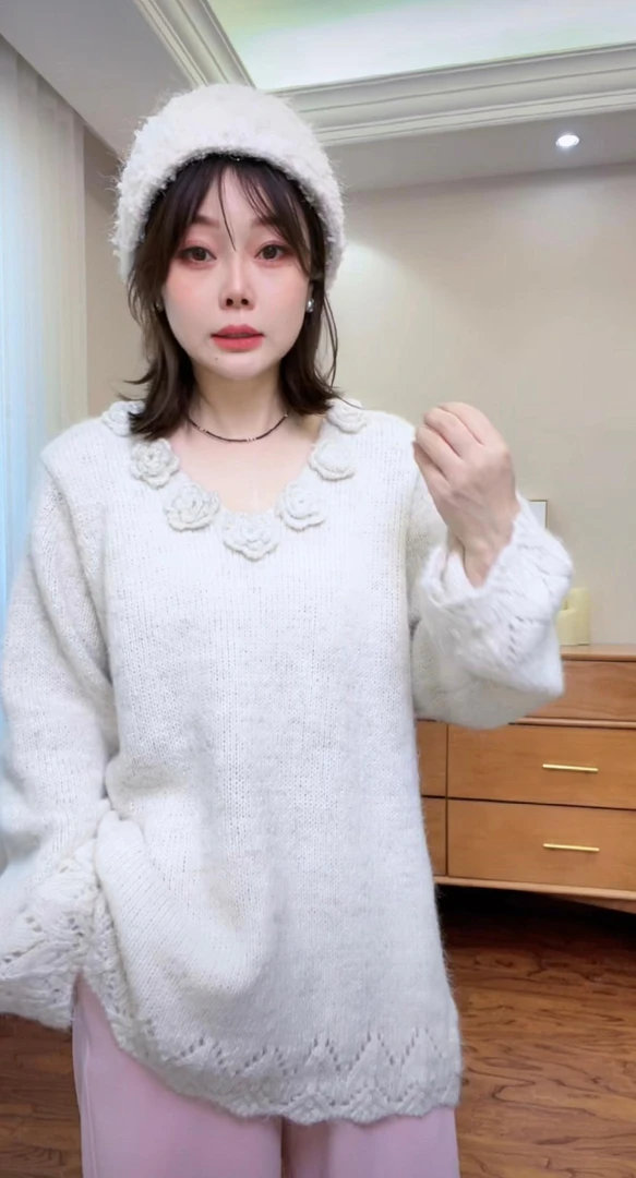 34《一云服饰》冬季新款法式慵懒风立体花朵毛衣宽松显瘦针织