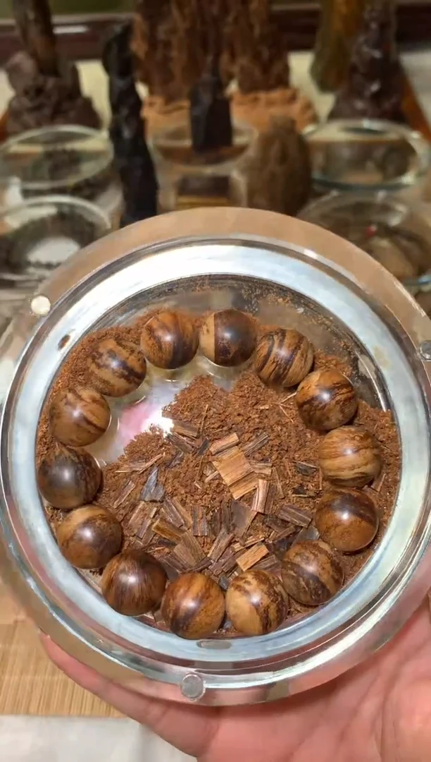 达拉干风化虎斑老料1.6单圈沉香手串