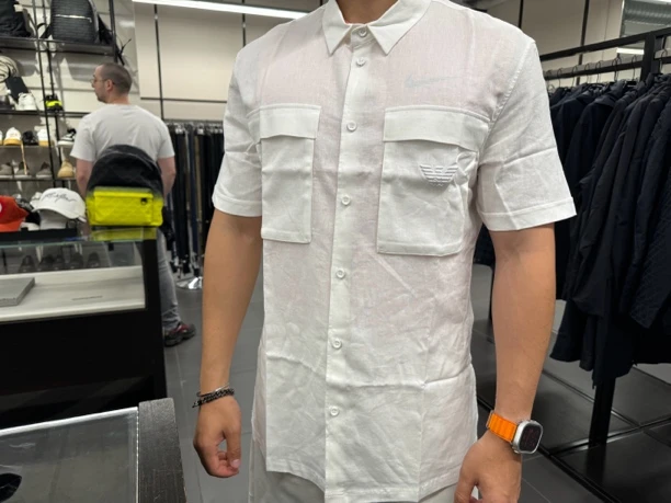 阿玛尼 Emporio Armani 经典短袖衬衫