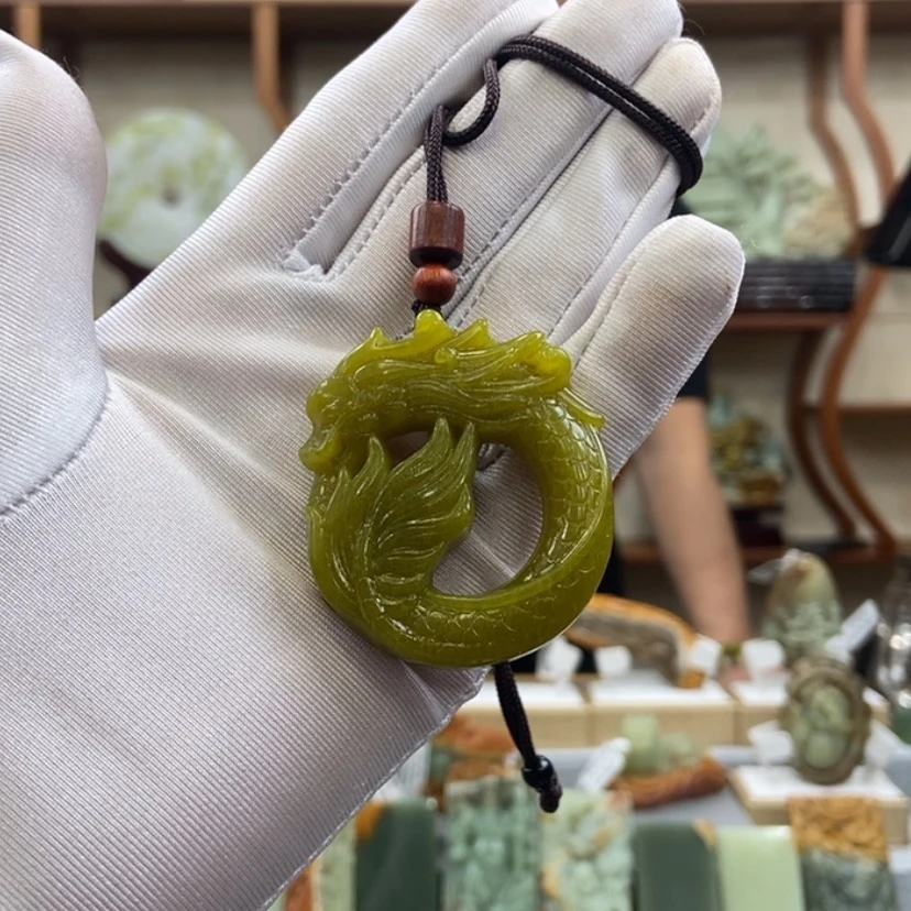 【闪购商品】蛇纹石玉吊坠未镶嵌