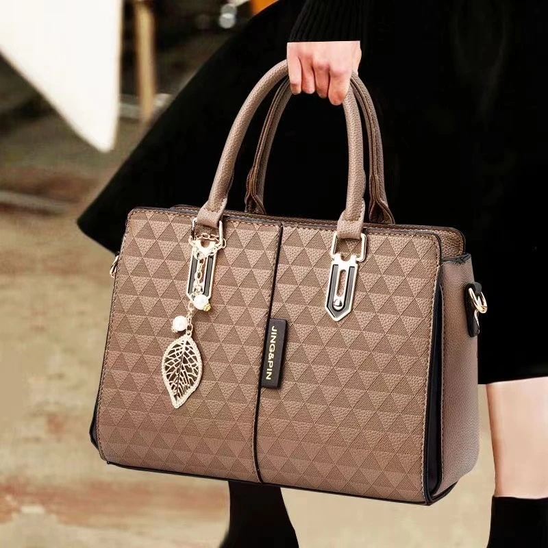 真皮包包女士新款韩版大气手提包中年女包妈妈单肩斜挎包