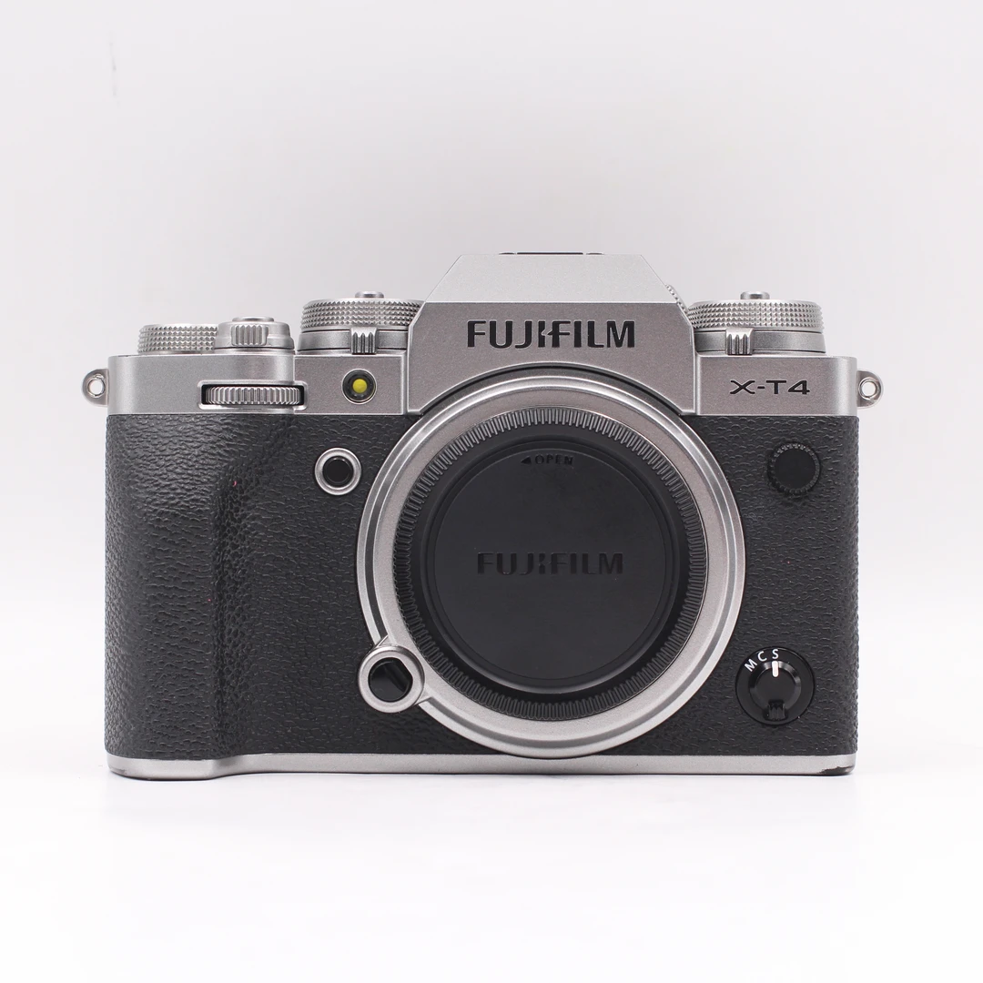 【二手】【富】 XT4 银色  相机 8999