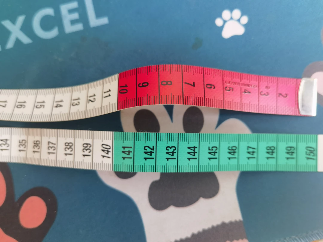 进口高辨识度皮尺一米五长背面带英寸一条