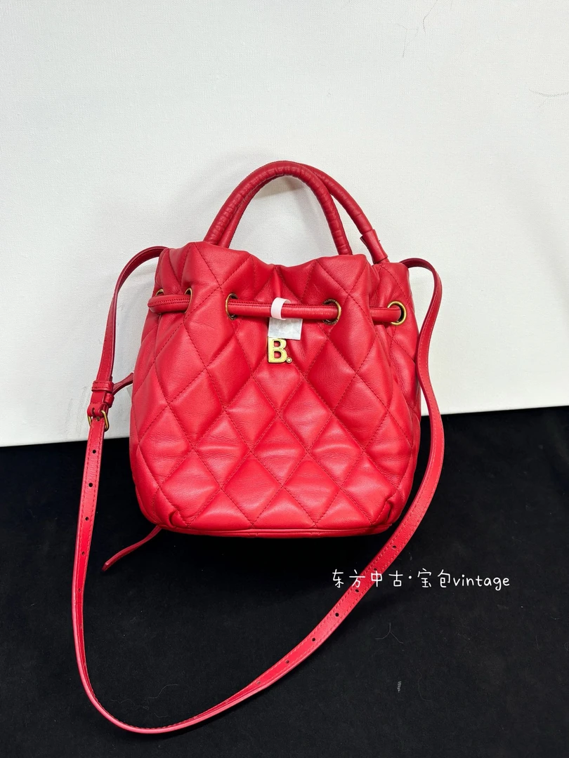 95新 Balenciaga/巴黎世家 (K)巴黎世家 红色水桶斜挎包