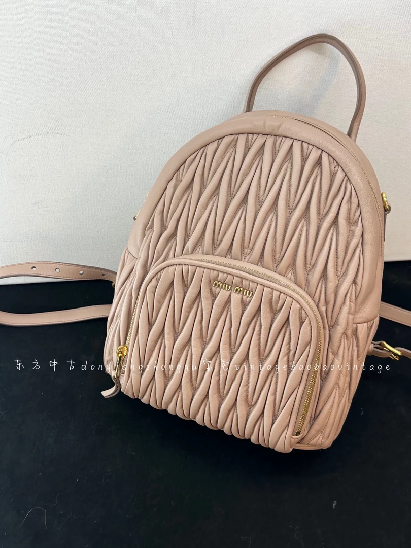 95新 MIU MIU/缪缪 （K）miumiu 粉色褶皱双肩包
