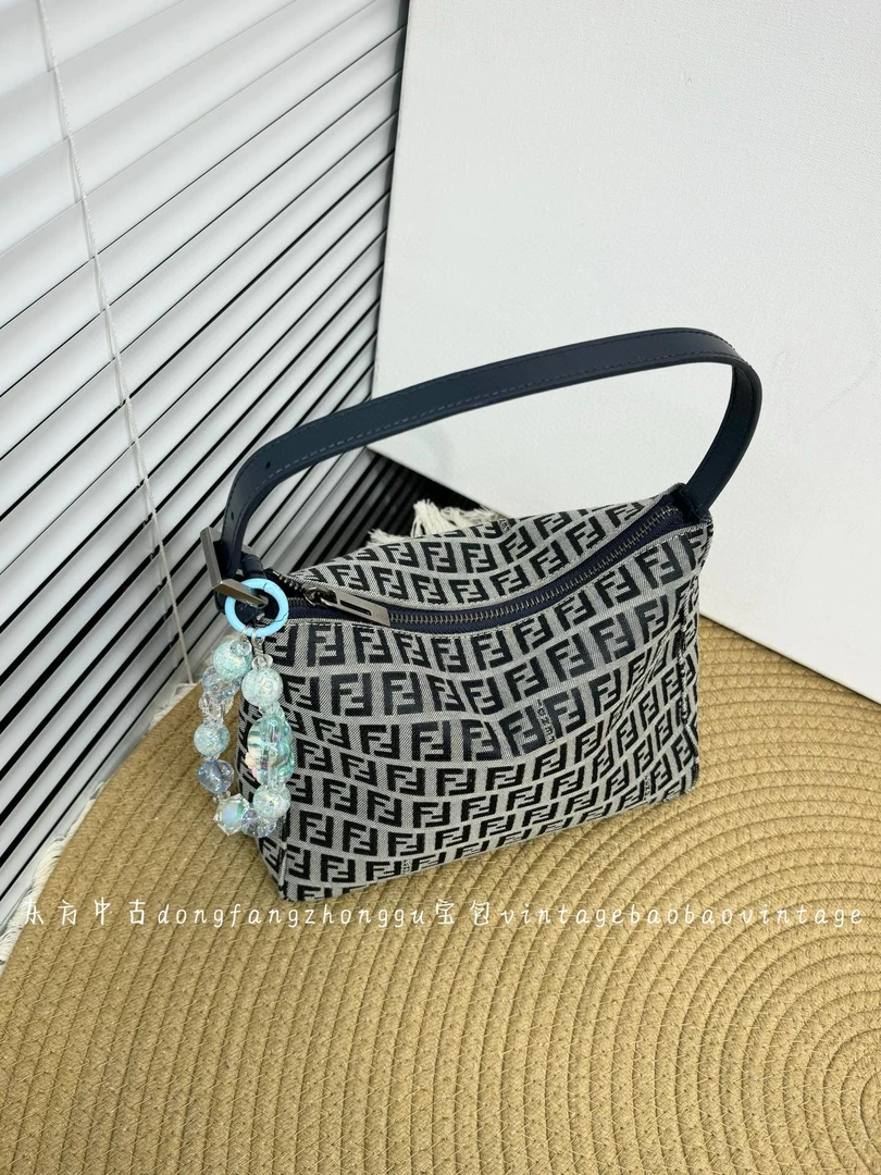 95新 FENDI/芬迪 (K)fendi 老花遛狗手提包