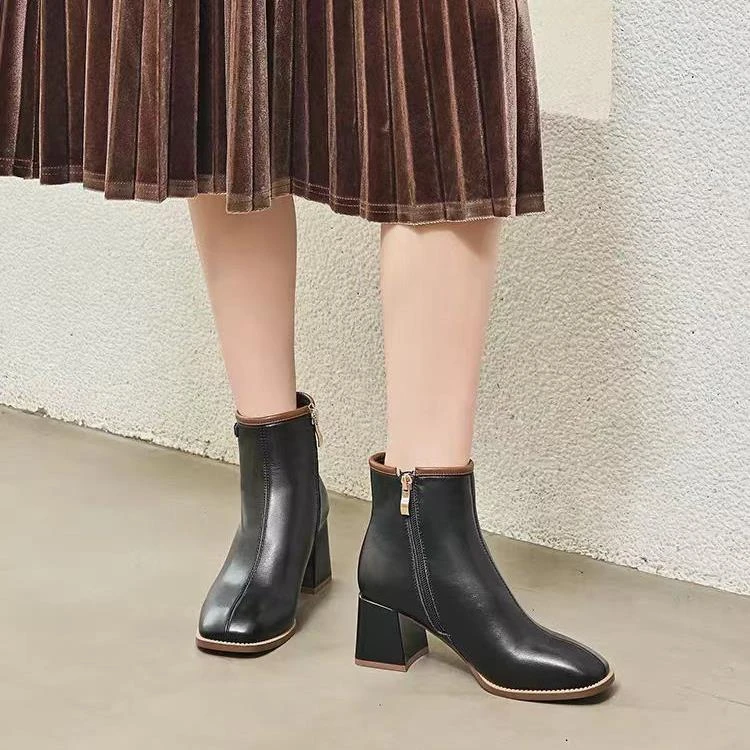 冬季新款时尚方头加绒粗跟高跟马丁靴侧拉链休闲优雅女短靴37001