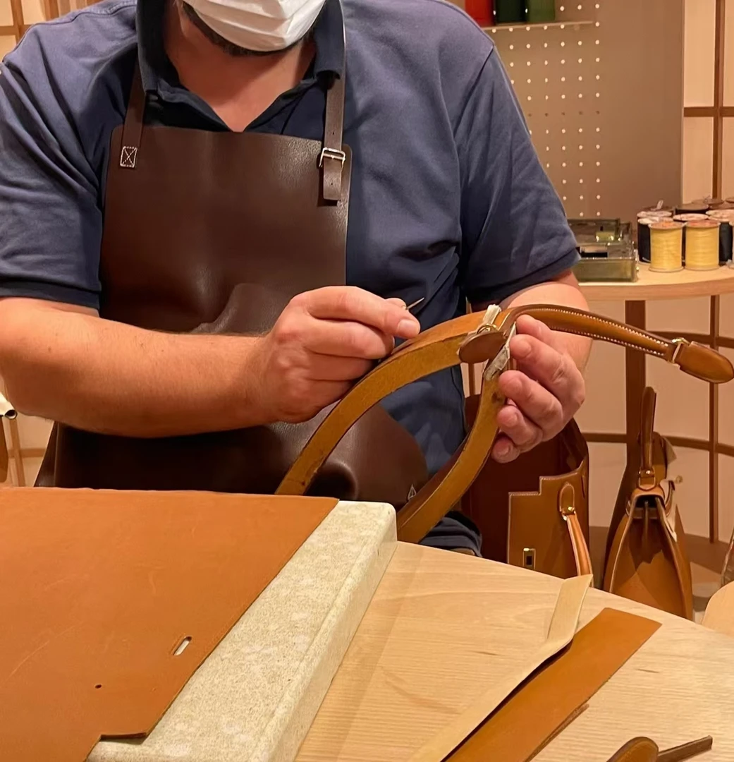 【墨私定】阿康  空姐 手提高级 女包 时尚 百搭 真皮 单肩 斜跨