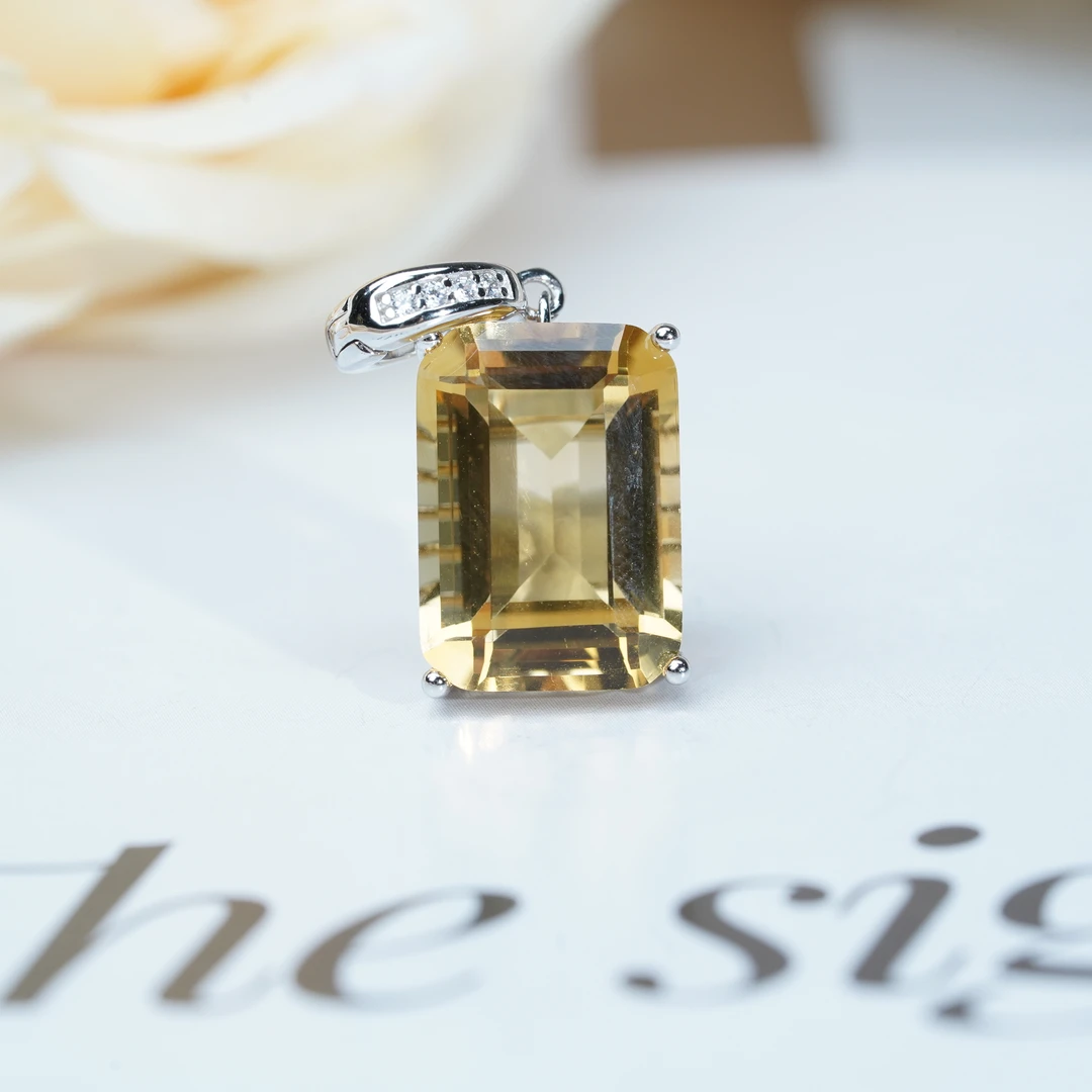 【小北好物】黄水晶吊坠-16QH161X113【约10*14mm】