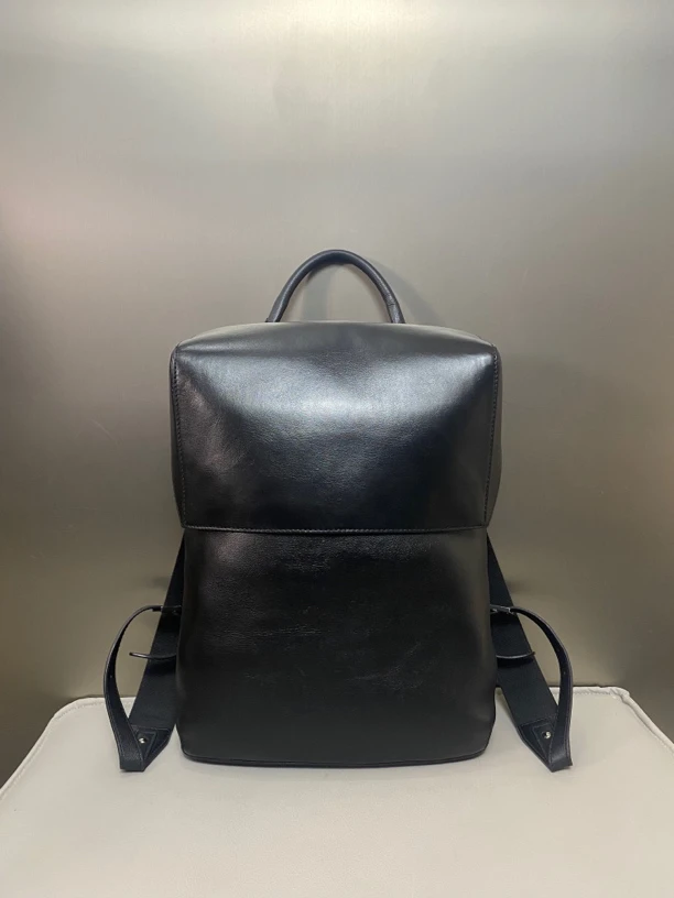 95新 Balenciaga/巴黎世家 巴黎世家黑色全皮双肩包背包hws037