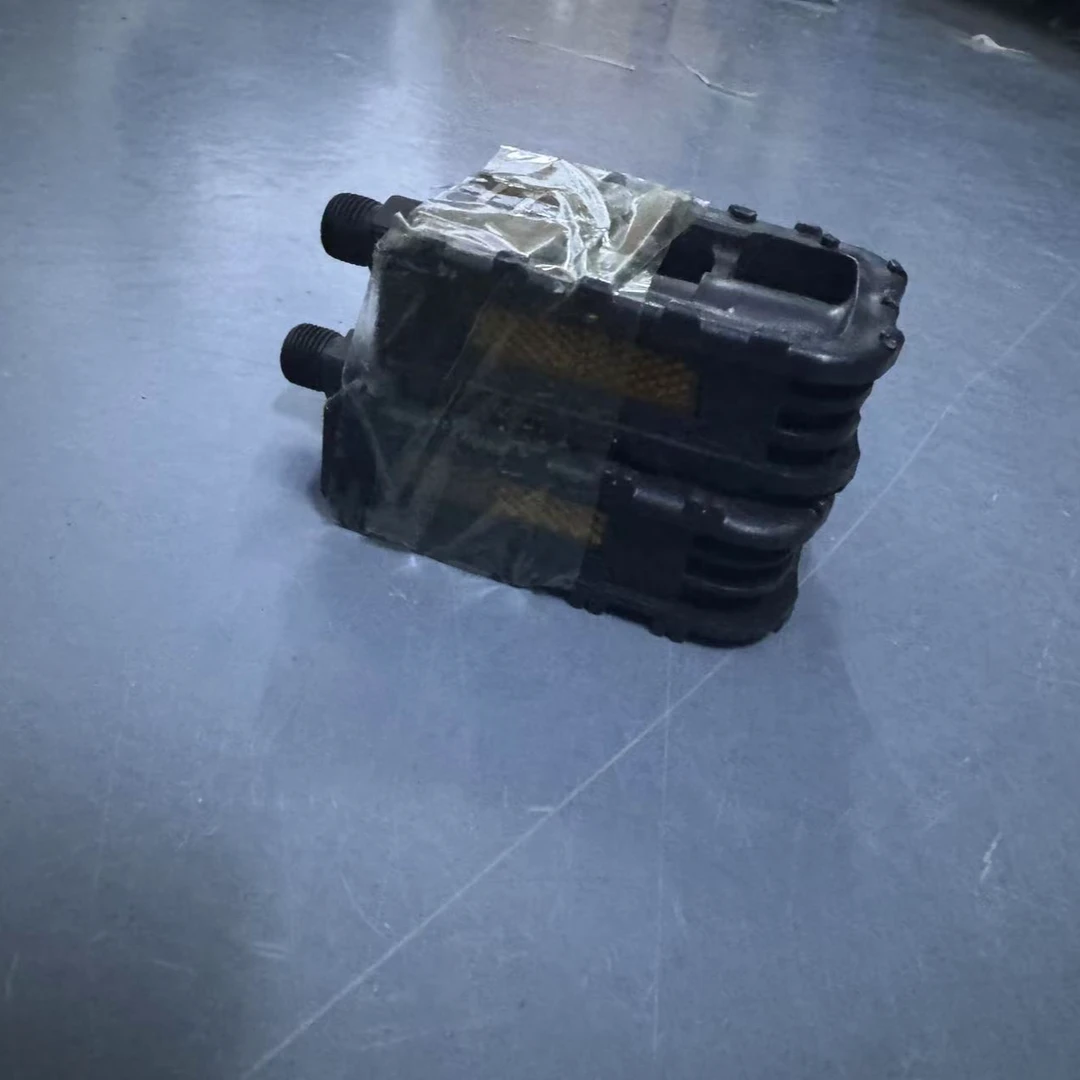 通用电动车脚踏板铝合金防滑脚蹬自行车骑行配件