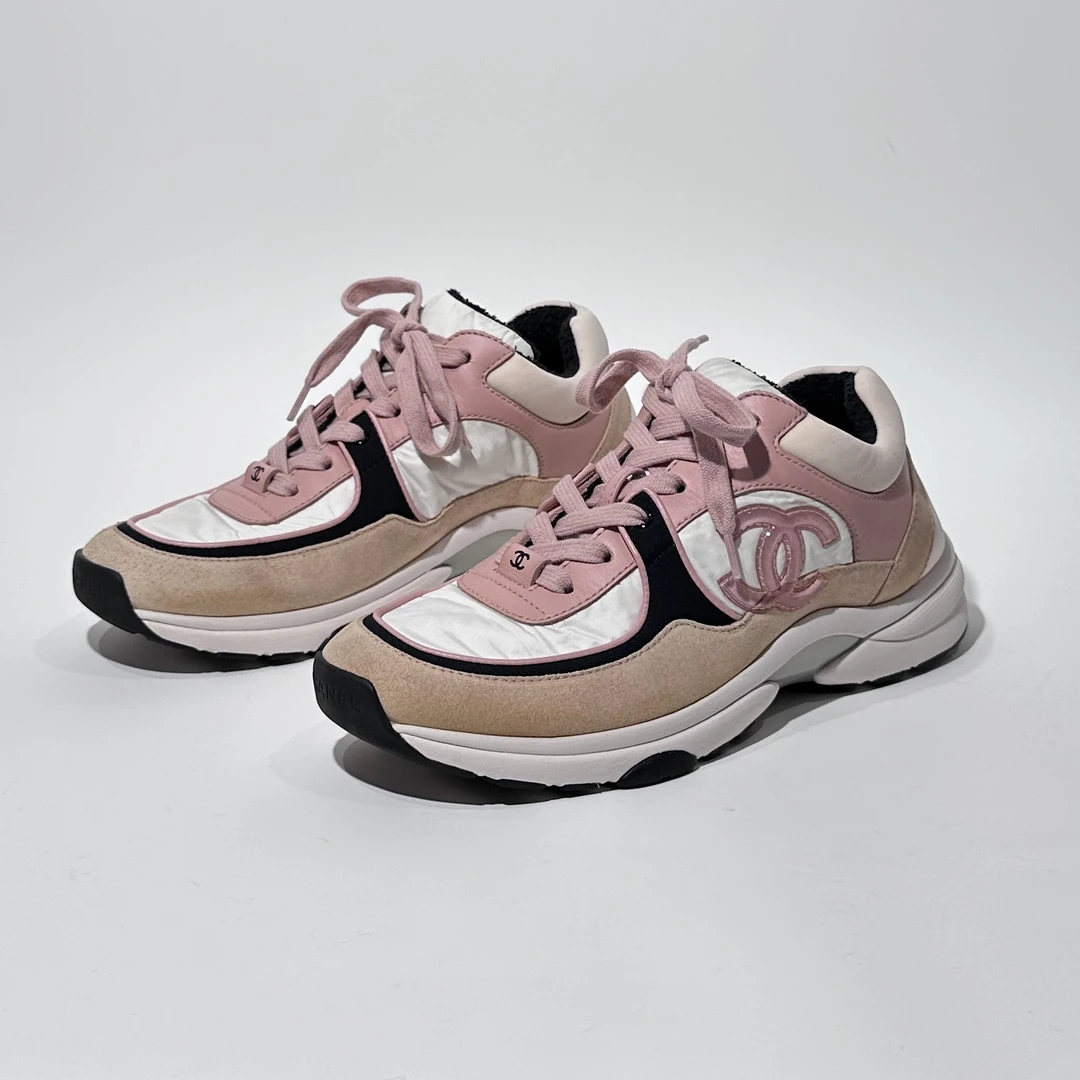 38码/98新/Chanel/香奈儿 白粉时尚运动鞋/ML1083